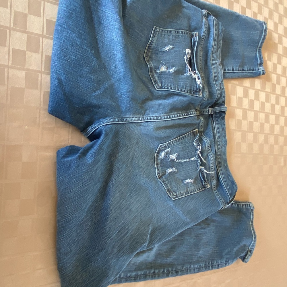 EUC Torrid Skinny Jeans Womens Plus 18R Medium Wash 38 X‎ 29 Mid Rise Distressed